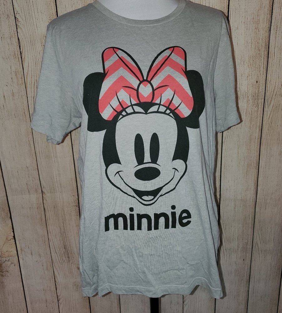 Minnie mouse tee